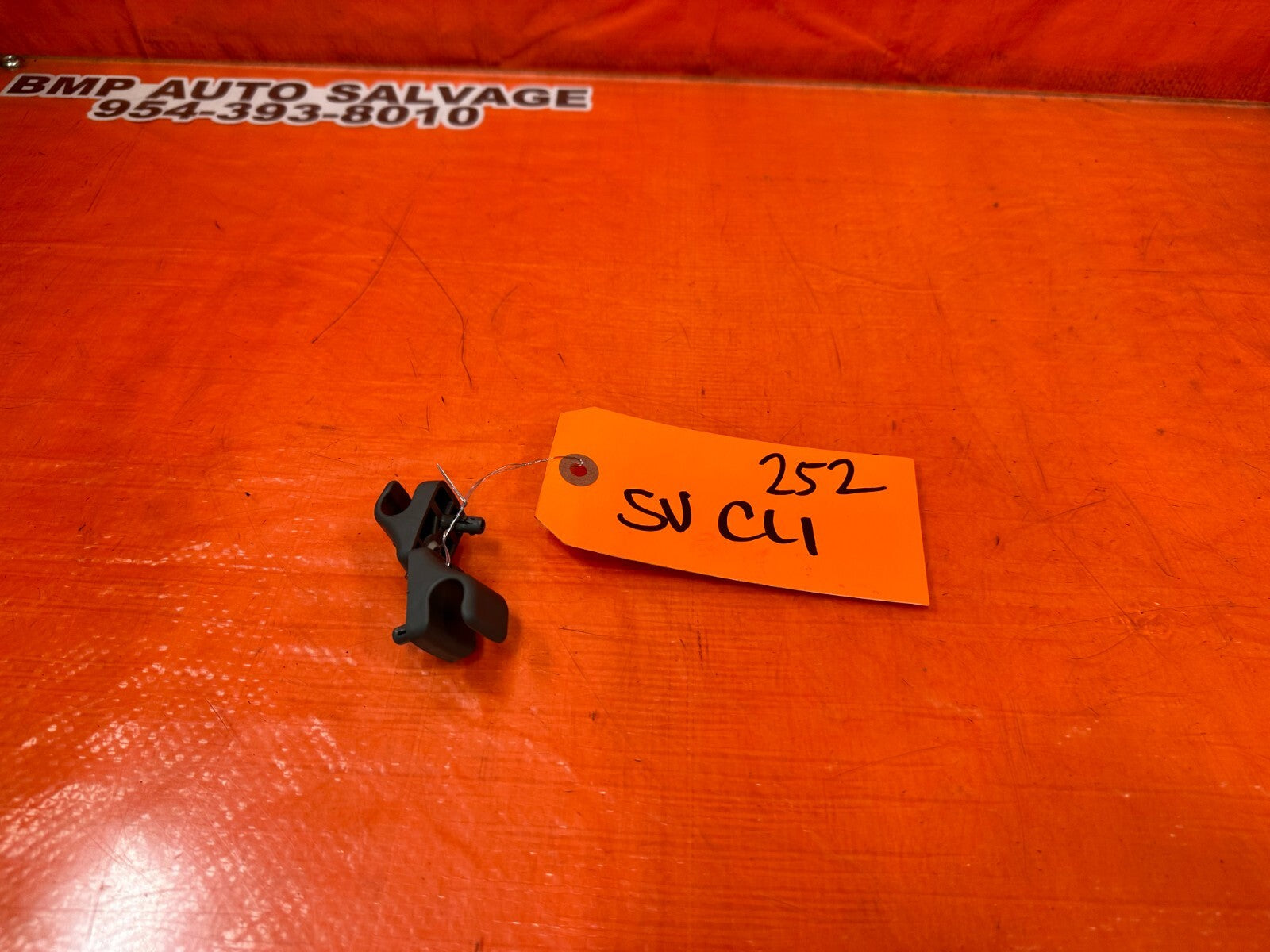 97 01 HONDA PRELUDE   SUN VISOR CLIP HOLDER BRACKET SET OF 2   OEM #2520