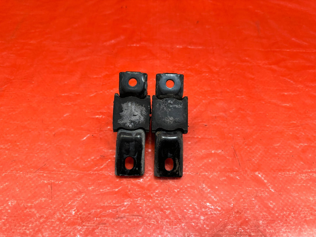02 05 HONDA CIVIC SI EP3 HATCH REAR SWAY BAR MOUNTING BRACKET & BUSHINGS OEM 18711