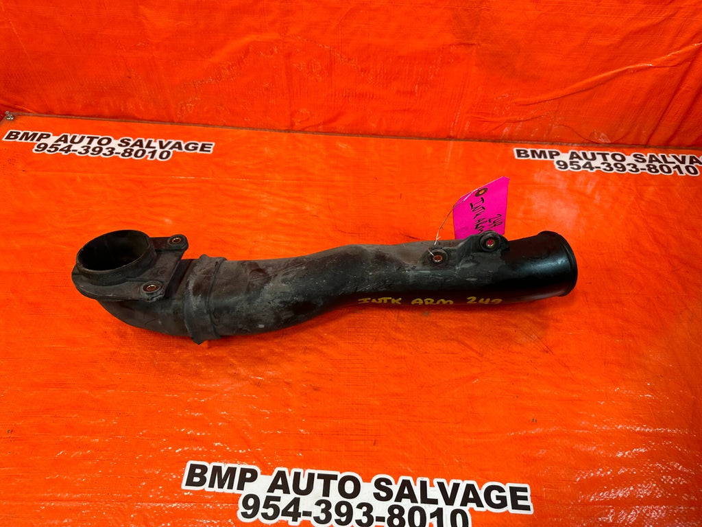 95 97 TOYOTA TACOMA   2RZ FE 2.4L   INTAKE ARM ASSEMBLY   OEM #2499