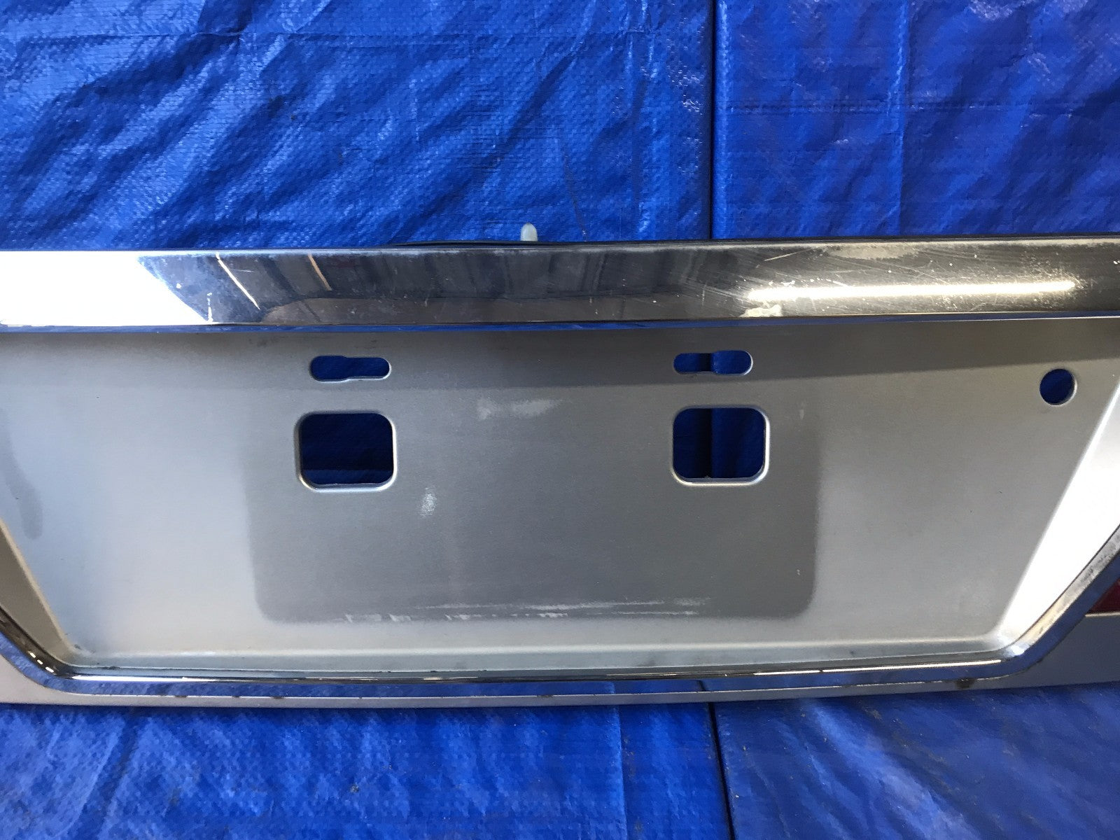 03 04 05 KIA OPTIMA TRUNK TAIL GATE MOLDING HATCH GARNISH MOLDING 87370 3C2003