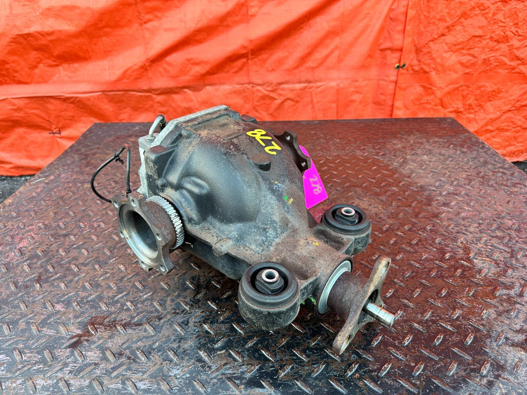 10 13 INFINITI G37 CONVERTIBLE   AUTOMATIC DIFFERENTIAL CARRIER PUMPKIN OEM #2781
