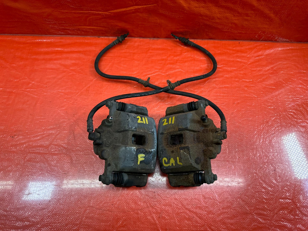 02 06 ACURA RSX TYPE S   FRONT BRAKE CALIPER SET CALIPERS LEFT AND RIGHT OEM 2119