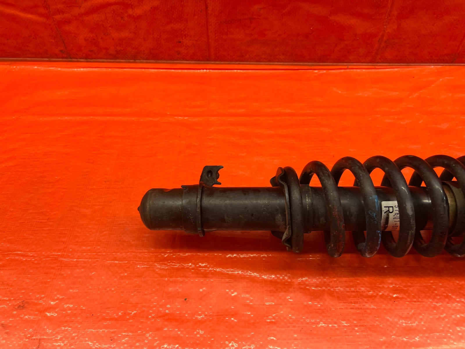 94 01 ACURA INTEGRA   SHOCK AND SPRING STRUT   PASSENGER RIGHT FRONT   OEM #1668