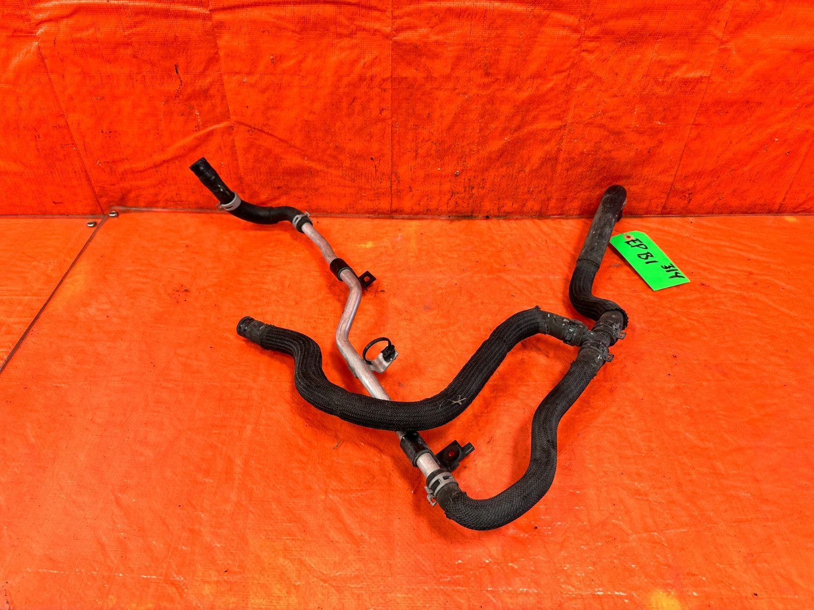 16 24 INFINITI Q50   3.0L   WATER PUMP HEAT EXCHANGER LINE PIPE HOSE OEM 314 11