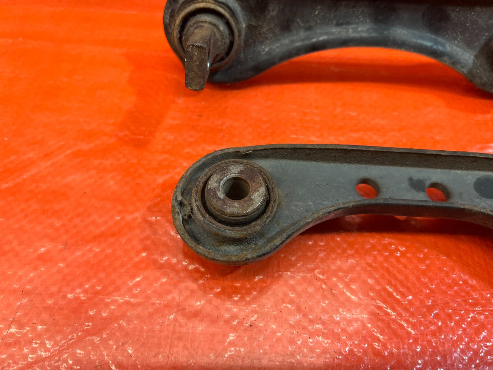 94 01 ACURA INTEGRA   RIGHT REAR UPPER CONTROL & COMPENSATOR ARM SET   OEM #16112