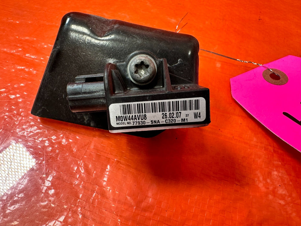 06 11 HONDA CIVIC   PASSENGER RIGHT FRONT SENSOR   OEM #2704