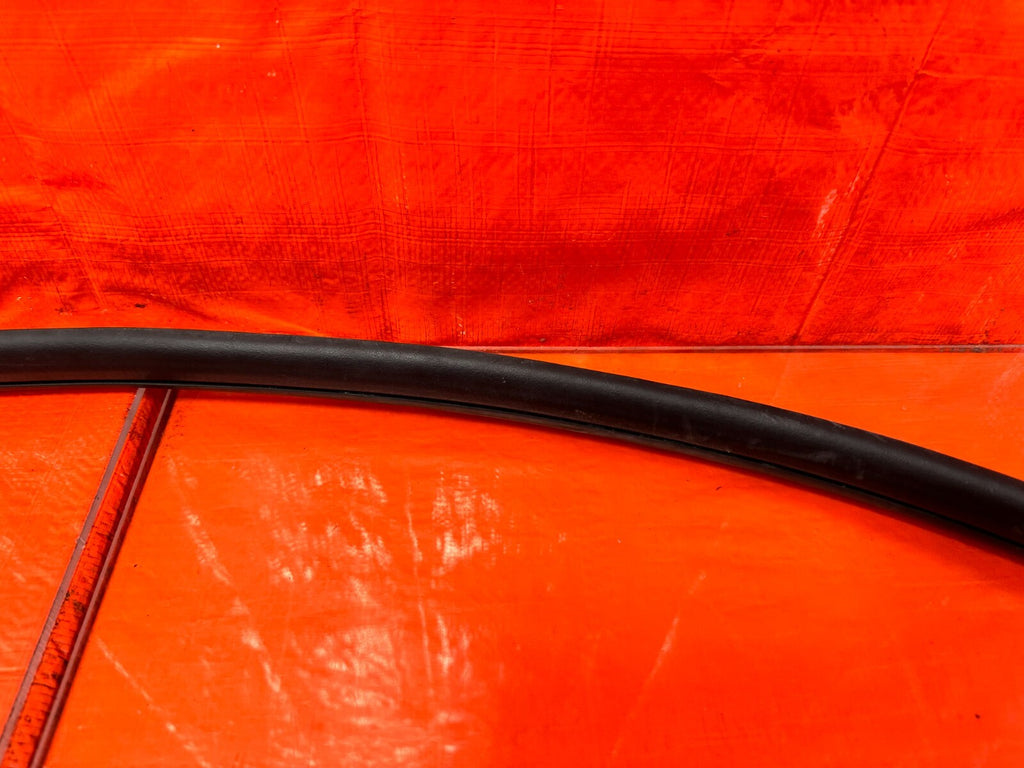 04 08 ACURA TSX   RIGHT FRONT DOOR TO CHASSIS WEATHER STRIP OPEN TRIM OEM #27515