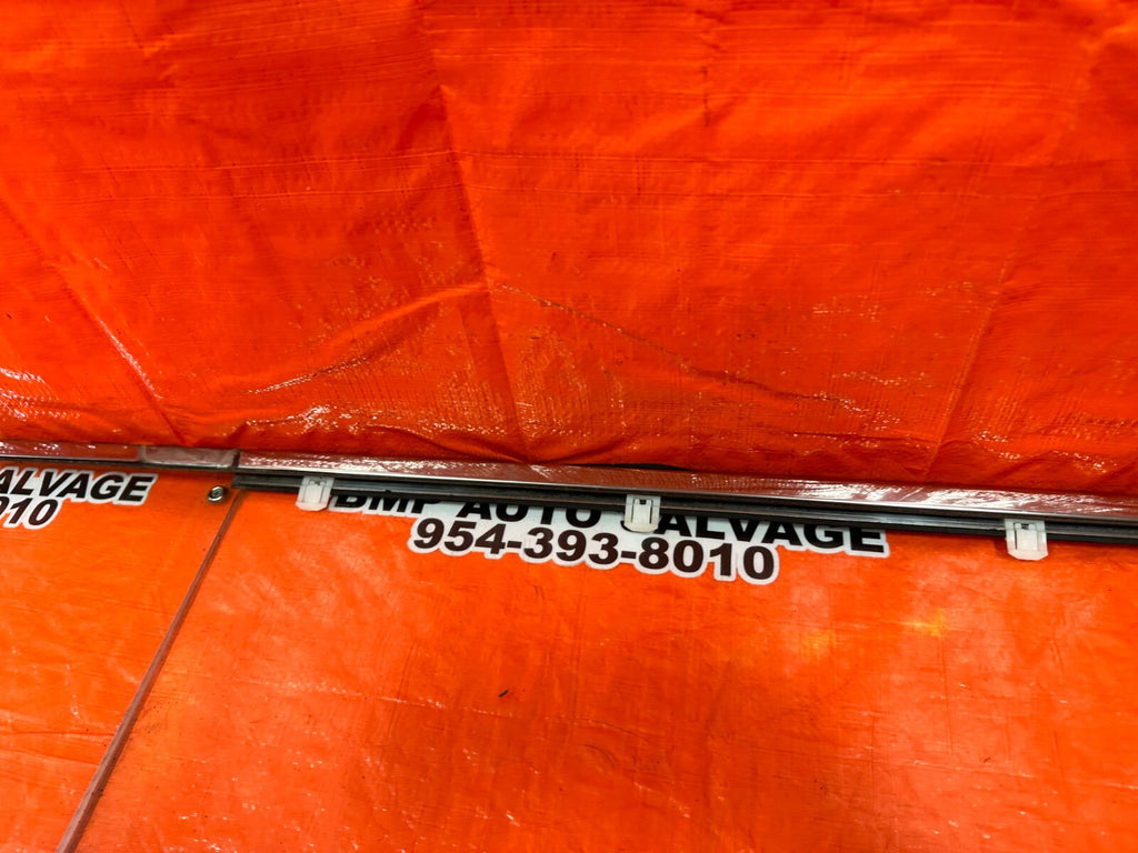 08 12 HONDA ACCORD SEDAN   DRIVER LEFT FRONT EXTERIOR GLASS TRIM   OEM 2513