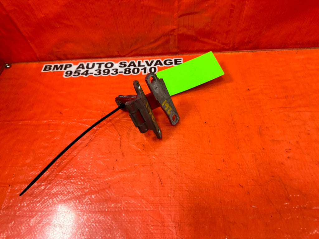 02 10 LEXUS SC430   DOOR HINGE SET   UPPER & LOWER   RIGHT SIDE   OEM #2618