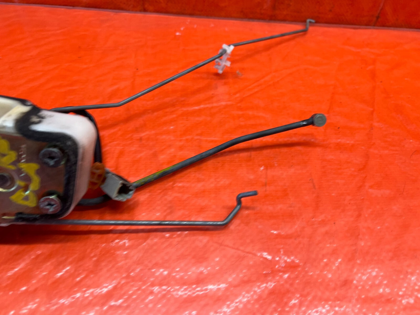94 01 INTEGRA SEDAN   PASSENGER RIGHT FRONT DOOR LOCK ACTUATOR   OEM #1596