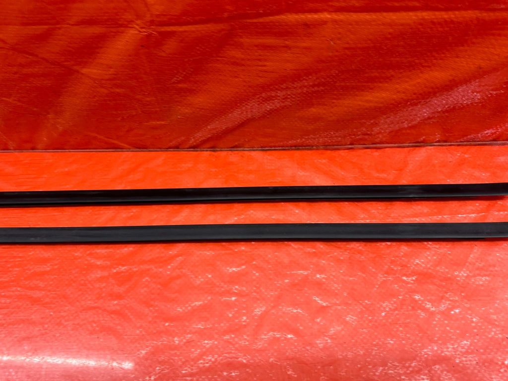02 06 ACURA RSX   ROOF TRIM WEATHER STRIP SET   LEFT & RIGHT   OEM FACTORY #2115