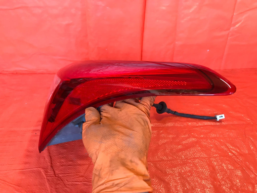 OEM 2014 2015 16 HYUNDAI ELANTRA GT HATCHBACK PASSENGER RIGHT OUTER TAIL LIGHT5
