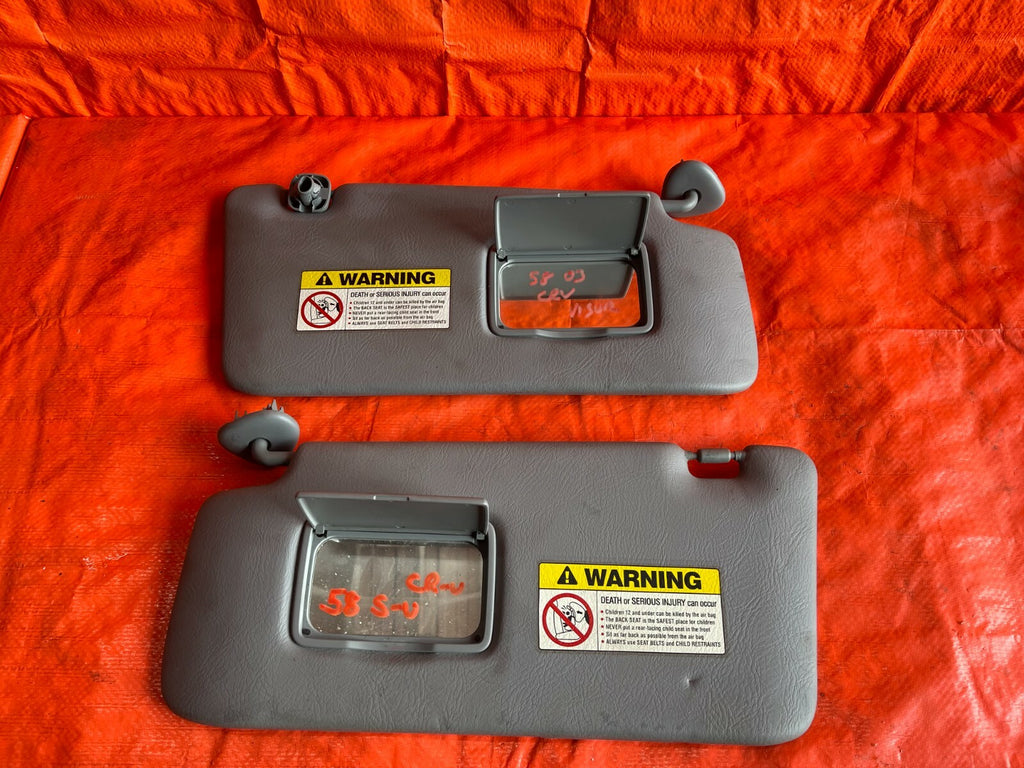 02 04 HONDA CR V CRV   INTERIOR   SUN VISOR SET   LEFT RIGHT   GRAY COLOR   OEM 11