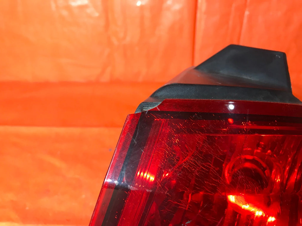 OEM 2009 09 DODGE JOURNEY PASSENGER RIGHT TAIL LIGHT LAMP   NON LED   05116290AE3
