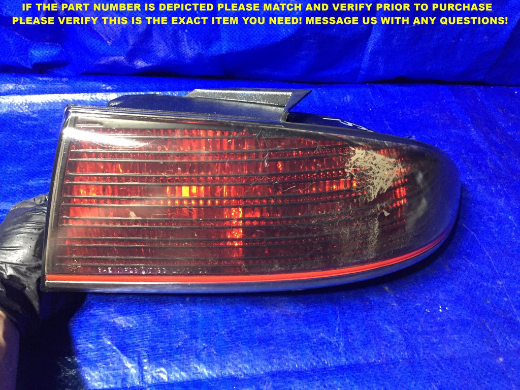 OEM 1993 1994 1995 1996 1997 DODGE INTREPID PASSENGER RIGHT TAIL LIGHT 93 94 950