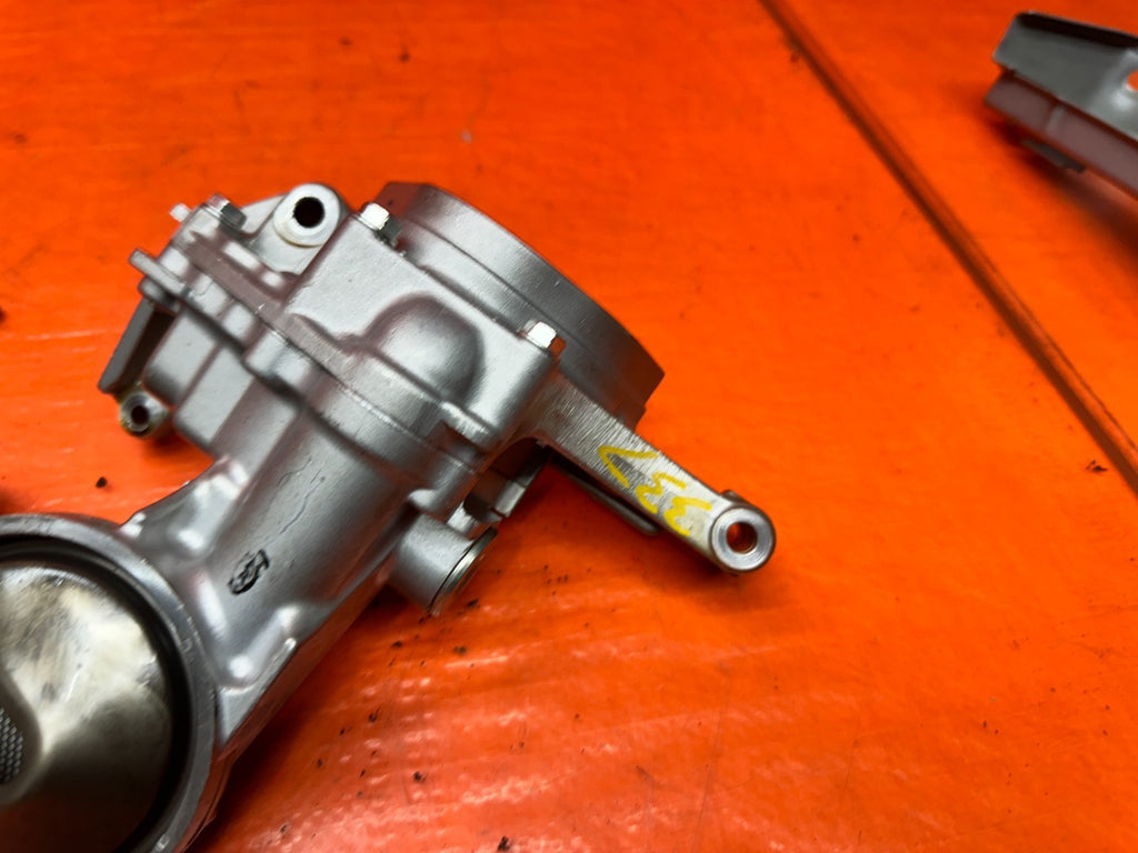 00 03 HONDA S2000 AP1 2.0L F20C ENGINE BLOCK OIL PUMP ASSEMBLY OEM #3376