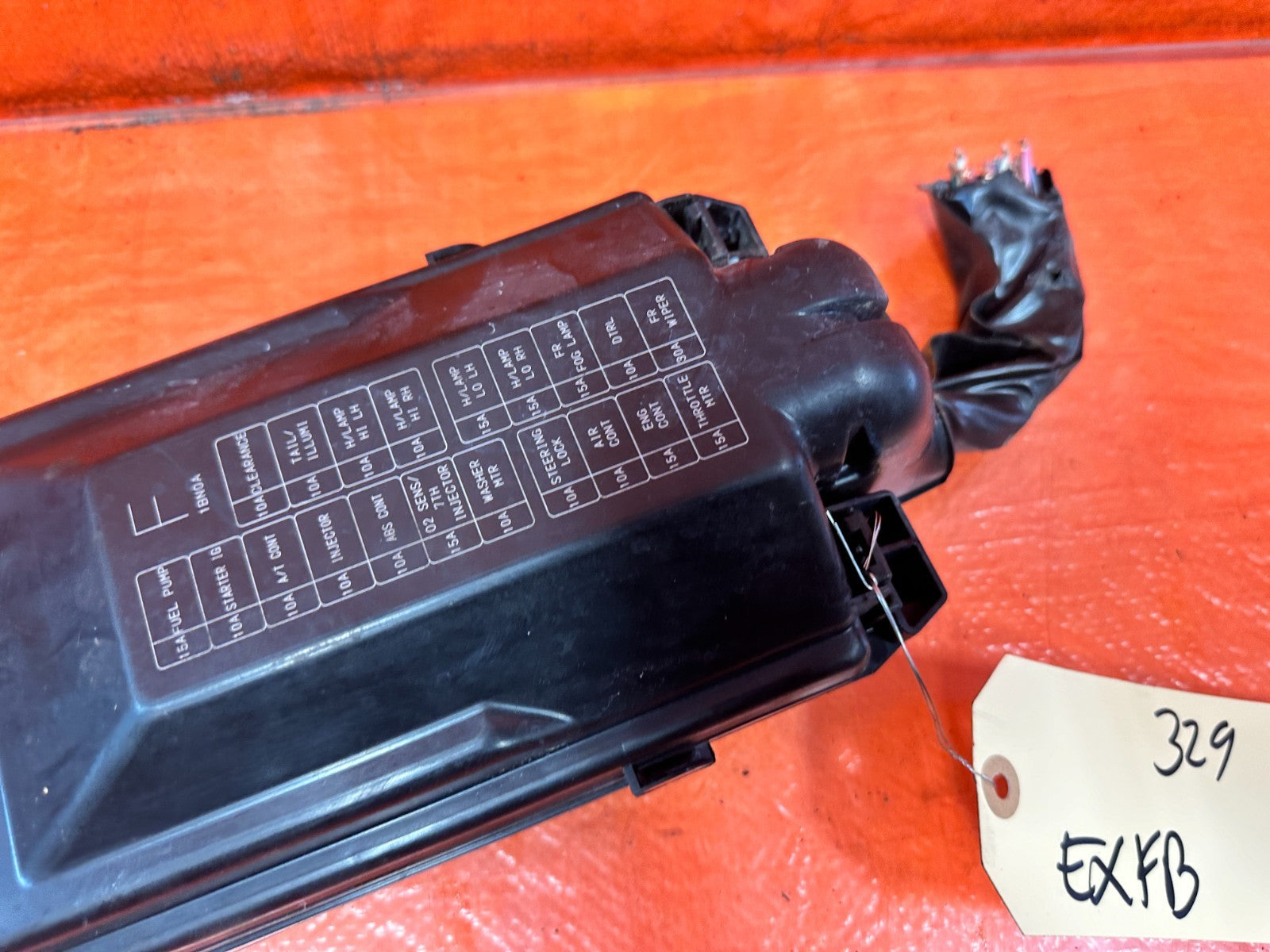 12 15 INFINITI G37 COUPE   EXTERIOR ENGINE BAY UNDER HOOD FUSE BOX PANEL OEM 3295