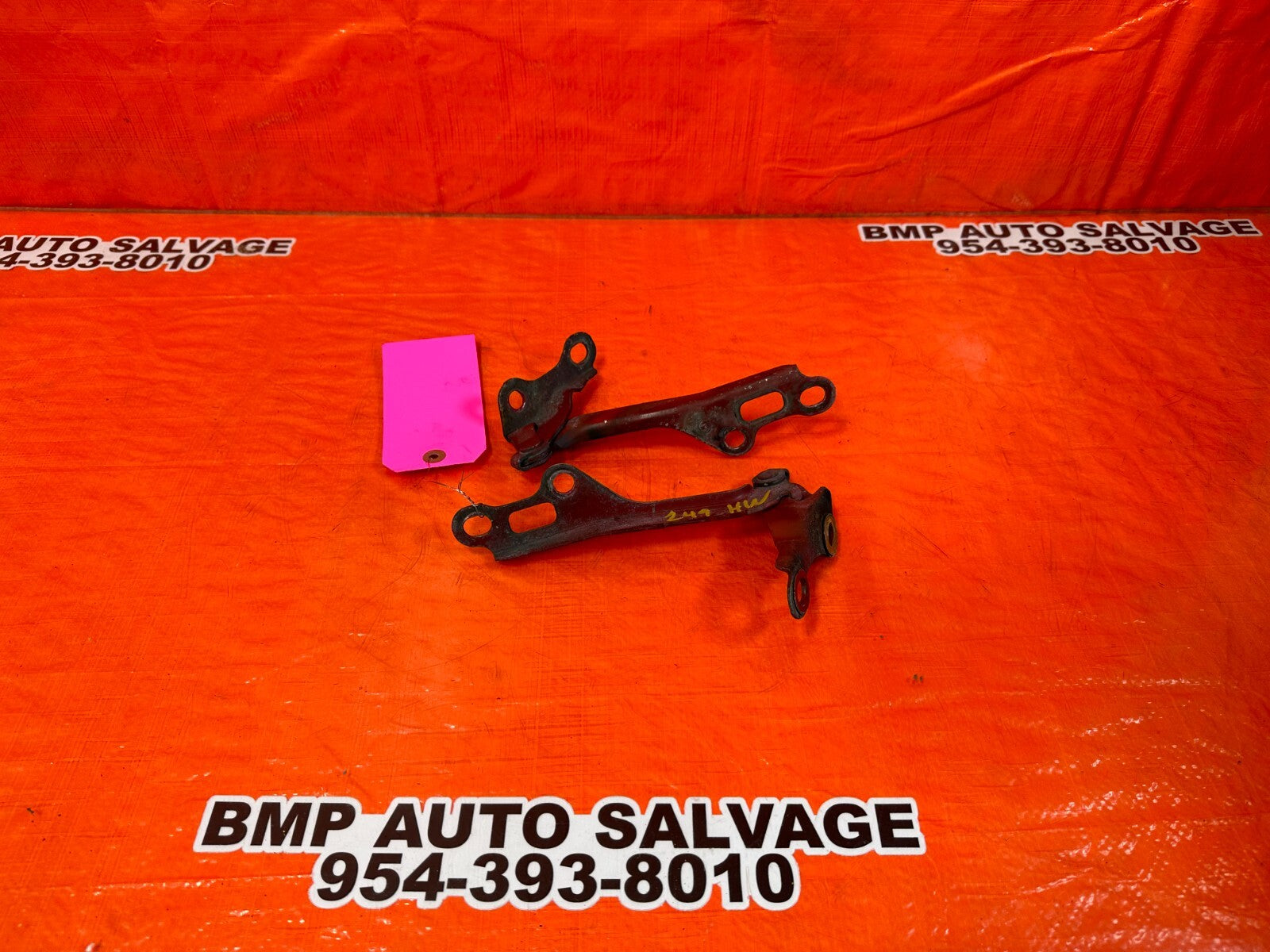 95 04 TOYOTA TACOMA   LEFT & RIGHT HOOD HINGES   OEM FACTORY #2498