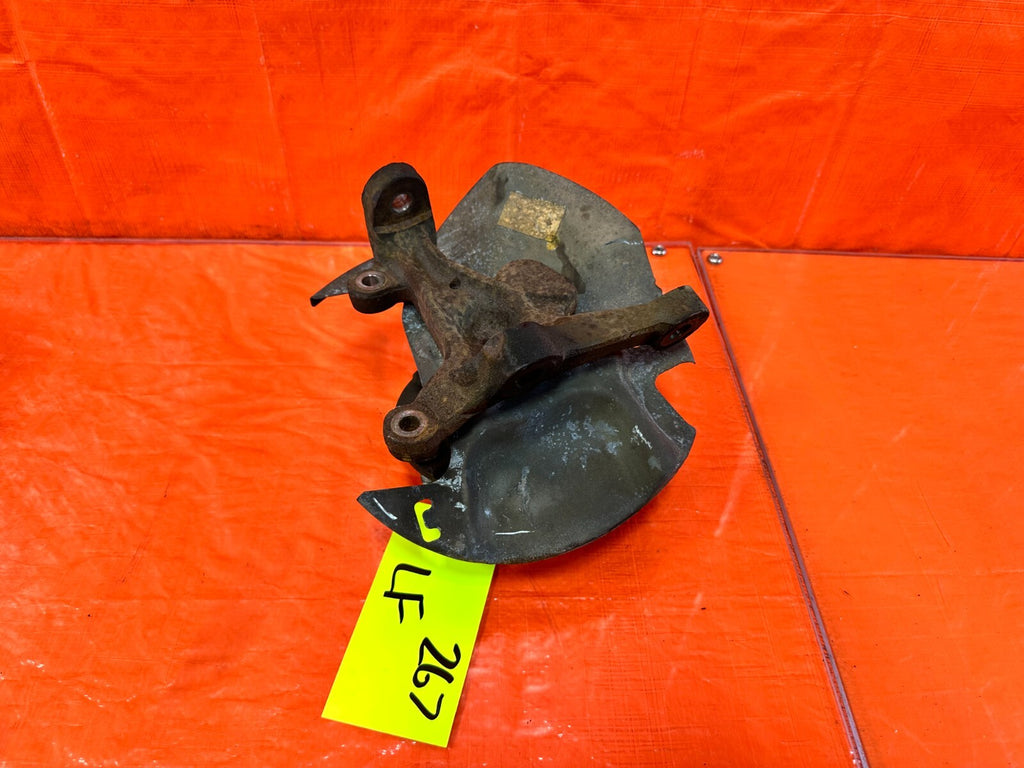 90 93 MAZDA MX 5 MIATA   DRIVER LEFT FRONT SPINDLE KNUCKE HUB NON ABS OEM #26710