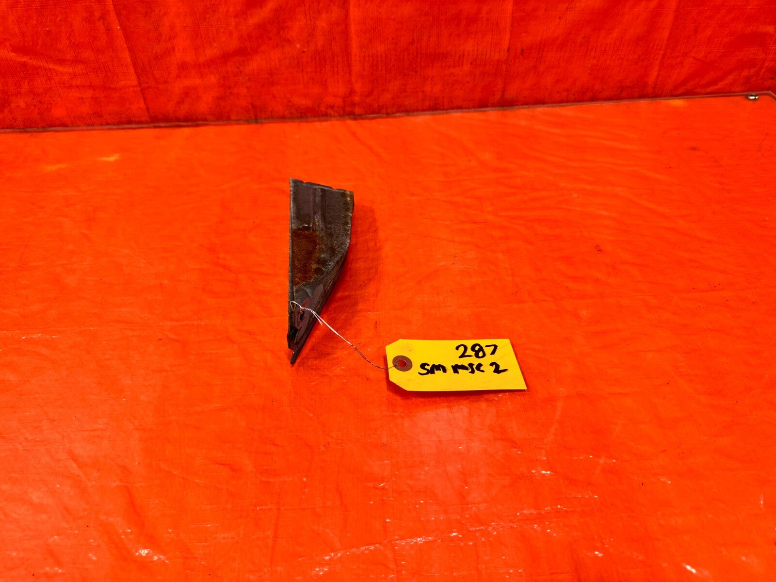 96 00 HONDA CIVIC HATCHBACK   REAR HATCH LOWER QUARTER TRIM TRIM BRACKET OEM 2874