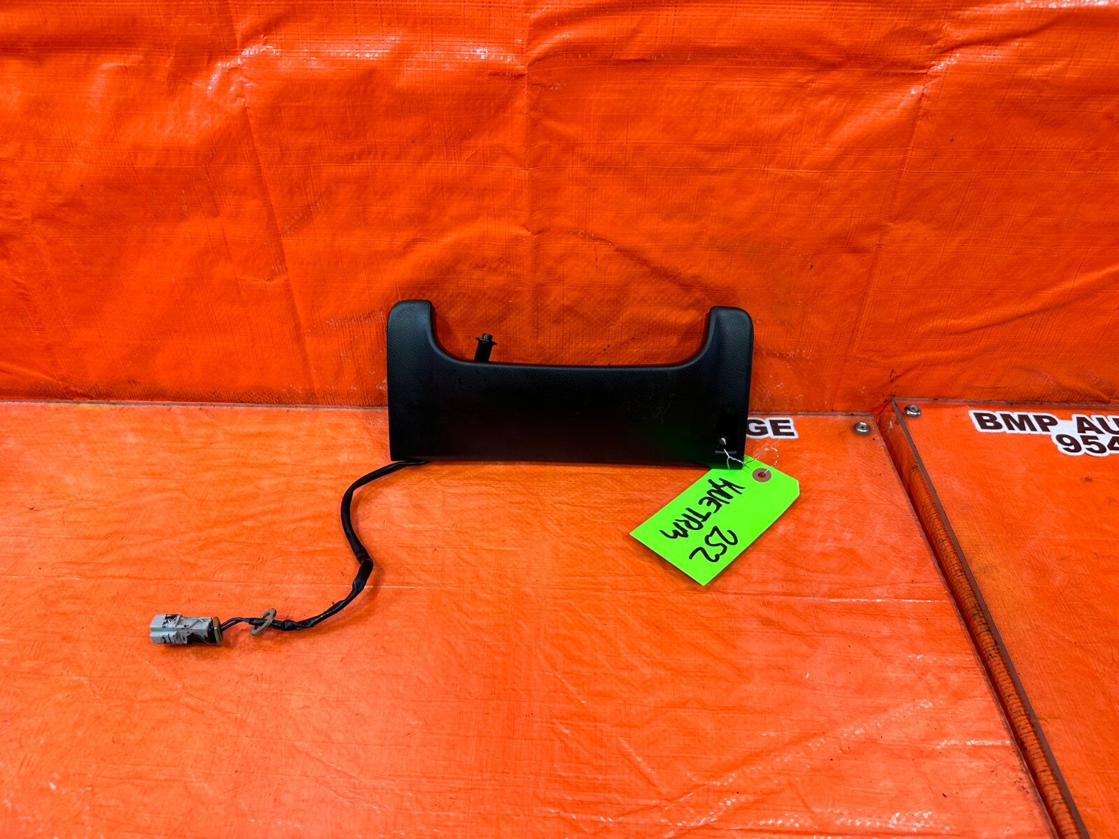 97 01 HONDA PRELUDE   KNEE TRIM UNDER STEERING COLUMN LOWER COVER   OEM #2520