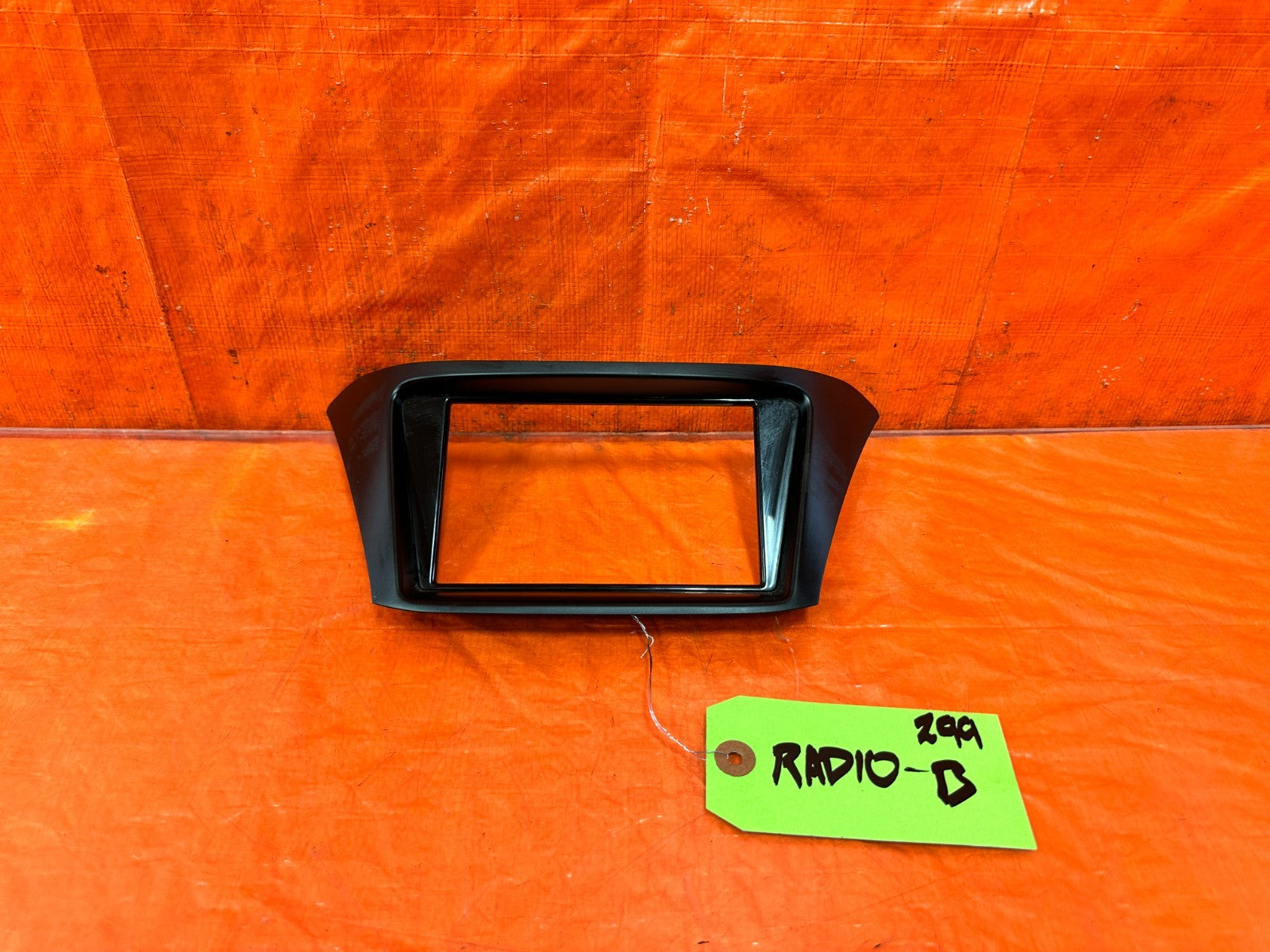 13 16 HYUNDAI GENESIS COUPE   RADIO BEZEL TRIM   OEM FACTORY #2990