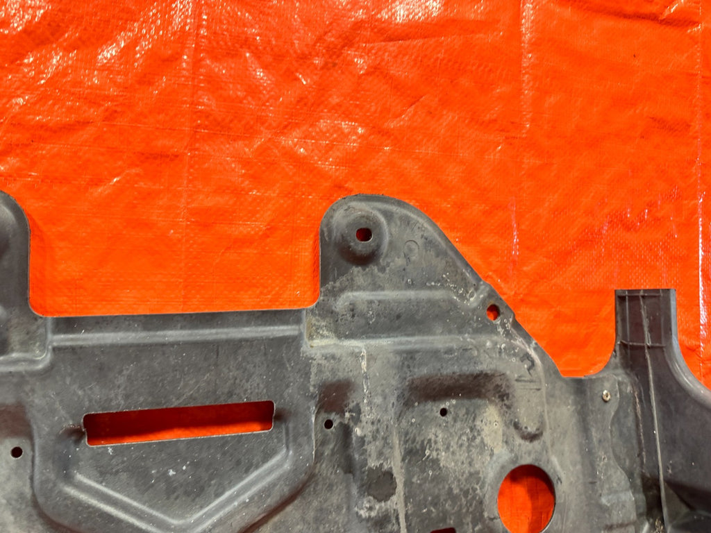09 11 MAZDA RX8 RX 8   CENTER SPLASH SHIELD ENGINE COVER   F151 56110   OEM #3038