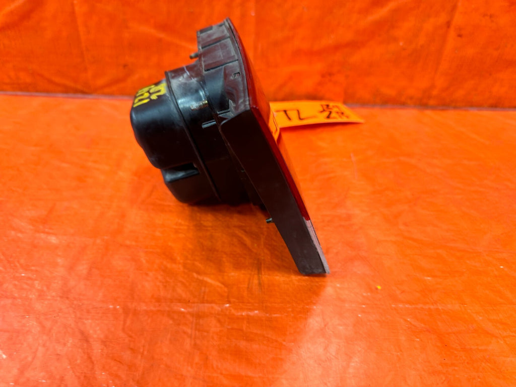 99 00 HONDA CIVIC COUPE   DRIVER LEFT   INNER TRUNK TAIL LIGHT LAMP OEM #1243