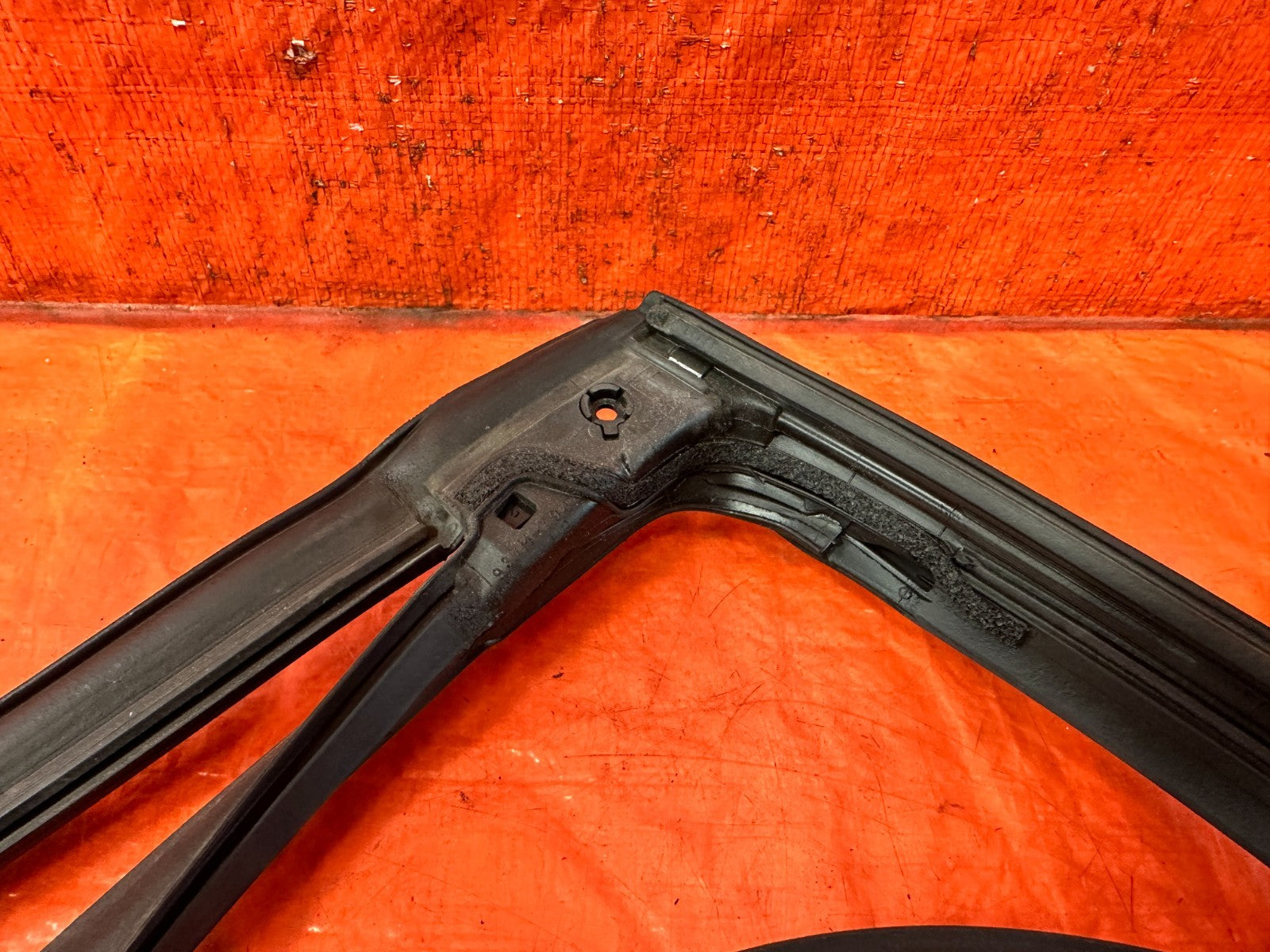 14 23 INFINITI Q50   DRIVER LEFT REAR DOOR WEATHER STRIP   OEM FACTORY #3161
