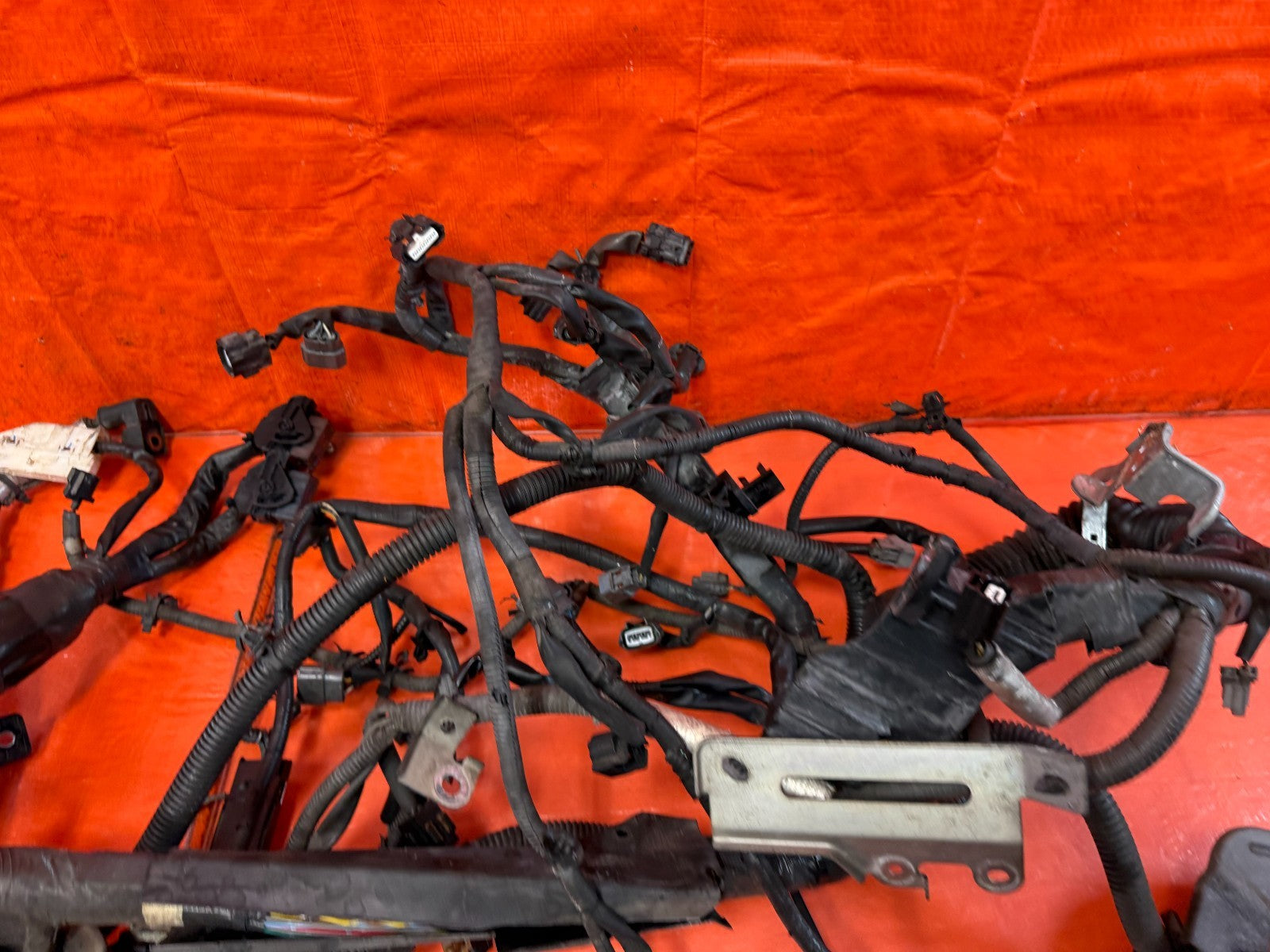 08 13 INFINITI G37 COUPE 2D   VQ37VHR 6 SPEED MANUAL ENGINE HARNESS   OEM #32810