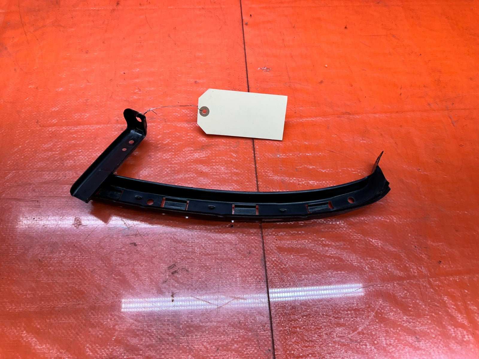 02 05 HONDA CIVIC EP3 RIGHT PASSENGER SIDE HEADLIGHT BRACKET OEM FACTORY5