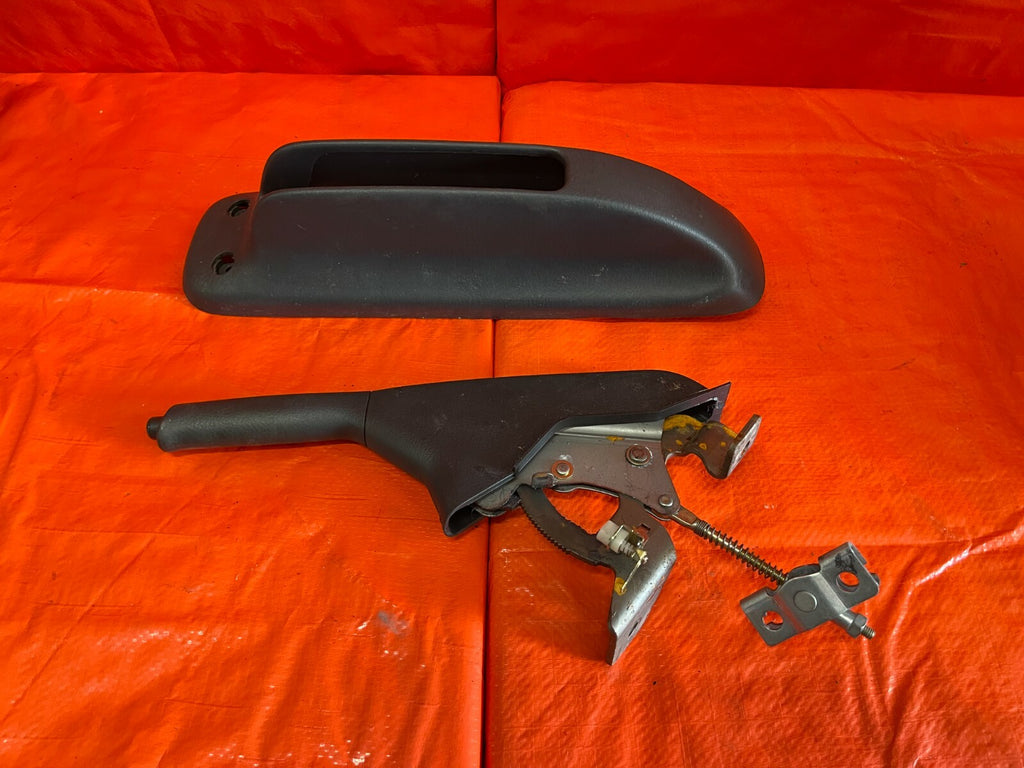99 01 HONDA CR V CRV   EMERGENCY E PARKING BRAKE GRAB HANDLE W/ TRIM   OEM OE8