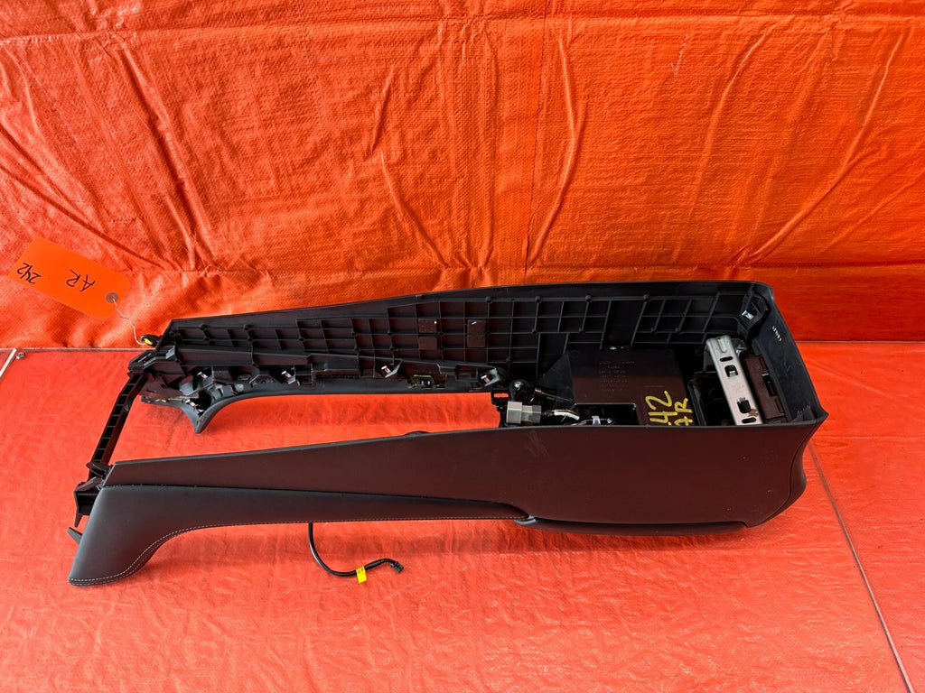 16 20 INFINITI Q50 / 17 20 Q60   ARM REST CENTER CONSOLE   OEM FACTORY OE #24212