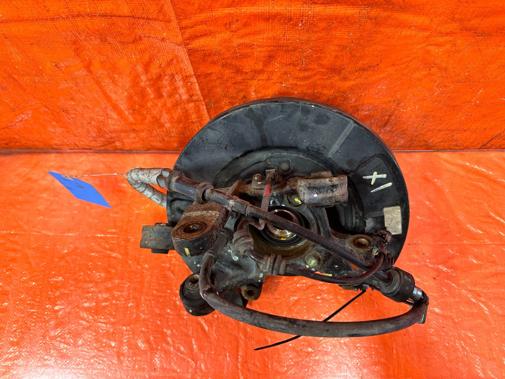 10 16 HYUNDAI GENESIS COUPE   PASSENGER RIGHT REAR SPINDLE KNUCKLE HUB OEM #32512