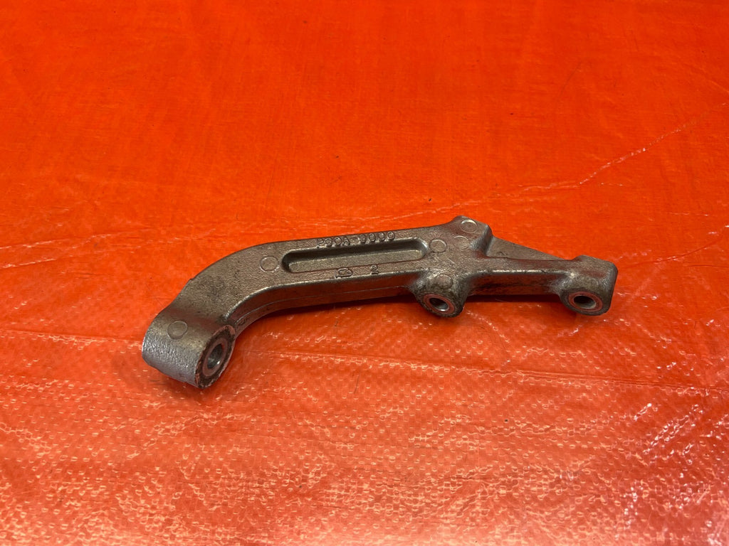 94 01 INTEGRA   AUTOMATIC FRONT ENGINE STIFFENER TRANSMISSION BRACKET   OEM #1593