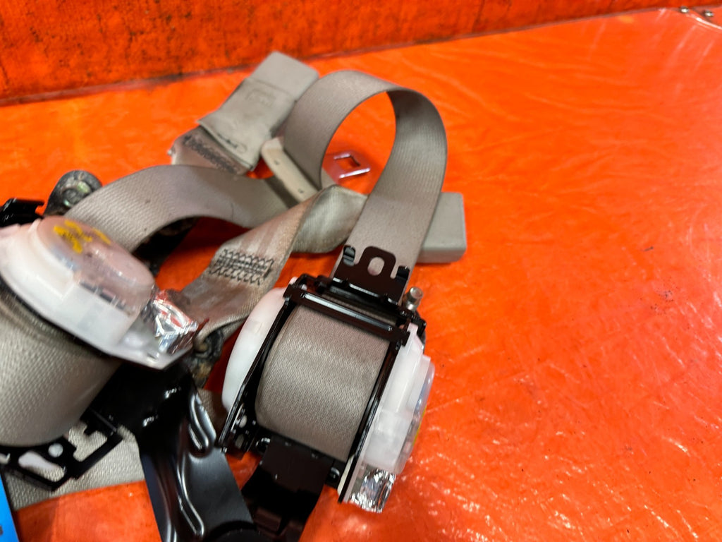 09 14 ACURA TSX   REAR SEAT BELT SET   LEFT & RIGHT SEAT BELTS   GRAY   OEM 3215