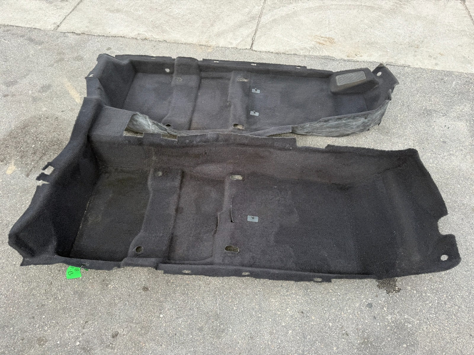 13 16 HYUNDAI GENESIS COUPE 3.8L   CARPET   BLACK IN COLOR   OEM FACTORY OE #3199