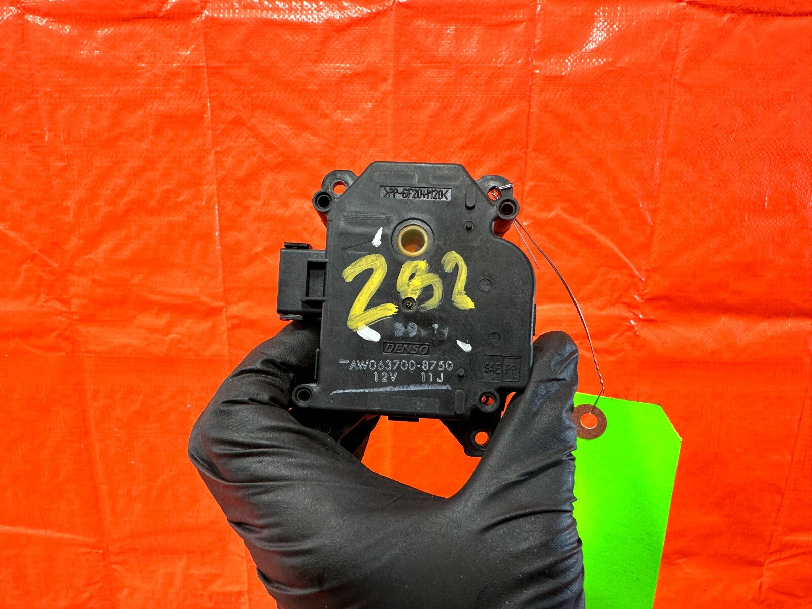 06 11 HONDA CIVIC   AC MOTOR   PART # AW063700 8750   OEM FACTORY #2820