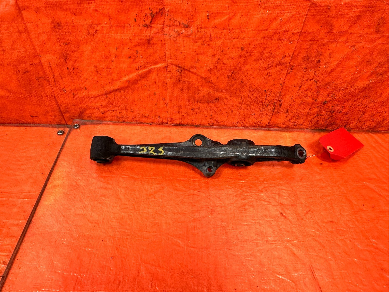 90 91 HONDA CIVIC HATCHBACK   PASSENGER RIGHT FRONT LOWER CONTROL ARM OEM #3258