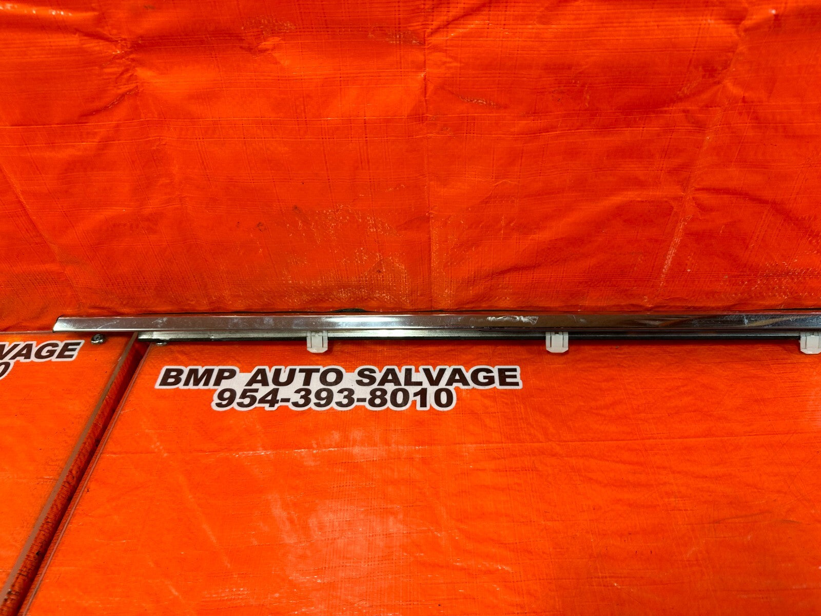 08 12 HONDA ACCORD SEDAN   PASSENGER RIGHT REAR EXTERIOR GLASS TRIM   OEM 2514