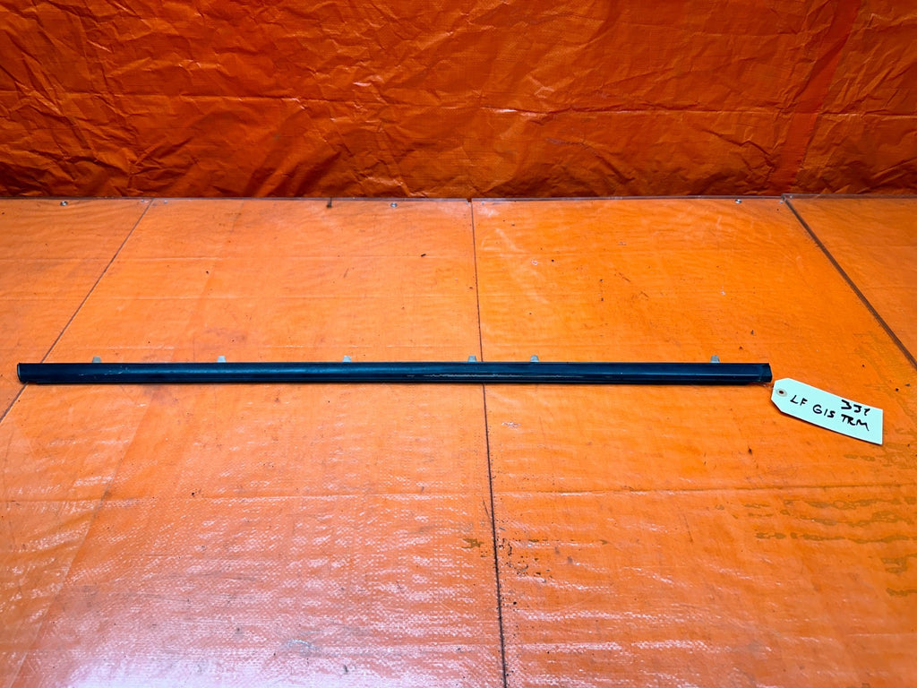 94 01 ACURA INTEGRA 2D LEFT DRIVER DOOR WINDOW GLASS TRIM OEM #3310