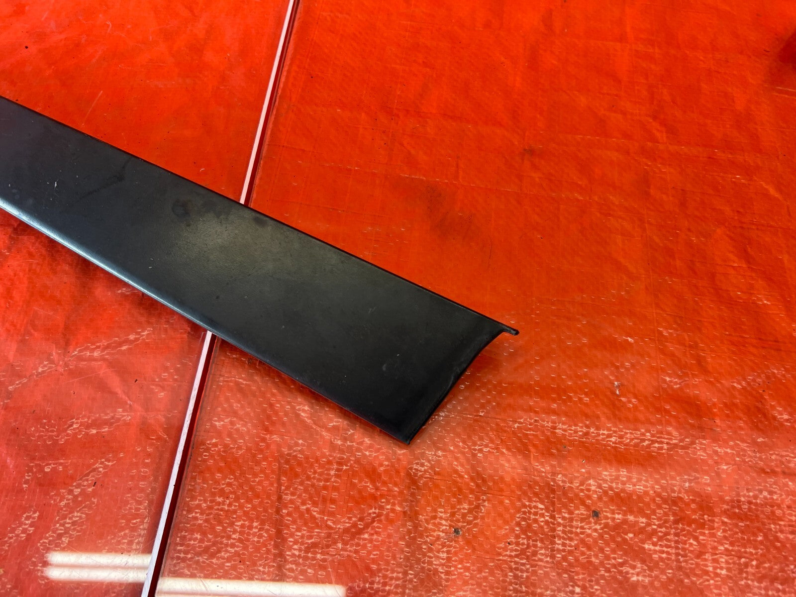 96 00 HONDA CIVIC   SEDAN PASSENGER RIGHT REAR DOOR SASH TRIM MOLDING   OEM 1274