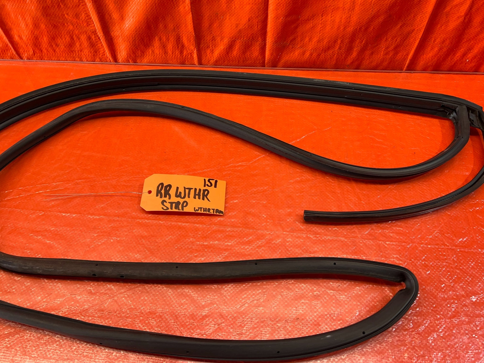 06 11 CIVIC 4D SEDAN   PASSENGER RIGHT REAR WEATHER STRIP SEAL GASKET OEM #2203