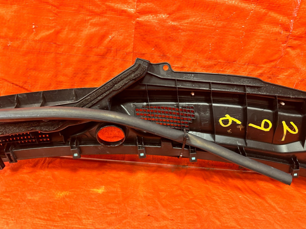 14 20 INFINITI Q50 Q60   LEFT   WINDSHIELD WIPER COWL TRIM PLASTIC   OEM #2965