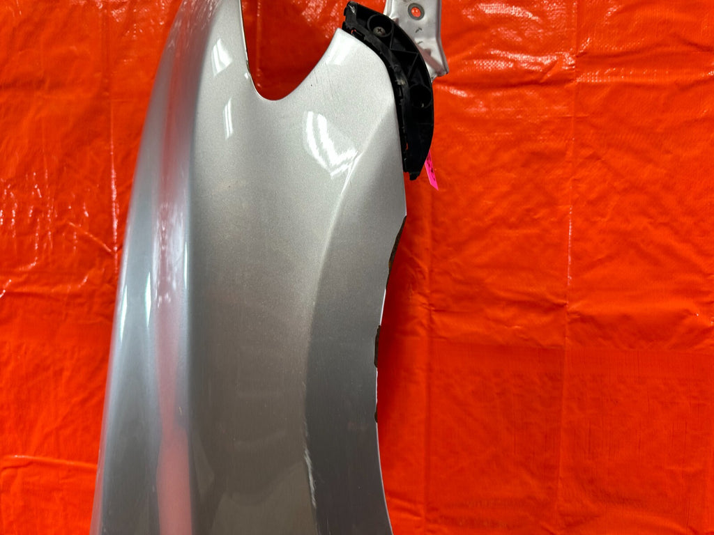 06 11 HONDA CIVIC SEDAN   FENDER   RIGHT SIDE   GRAY COLOR   OEM #2707
