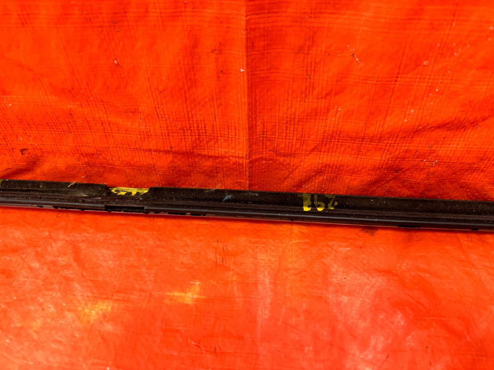 04 08 ACURA TSX   DRIVER LEFT REAR DOOR   EXTERIOR WINDOW TRIM   OEM #2918