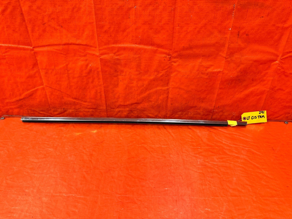 04 08 ACURA TSX DRIVER LEFT FRONT EXTERIOR WINDOW GLASS TRIM   OEM FACTORY #2910