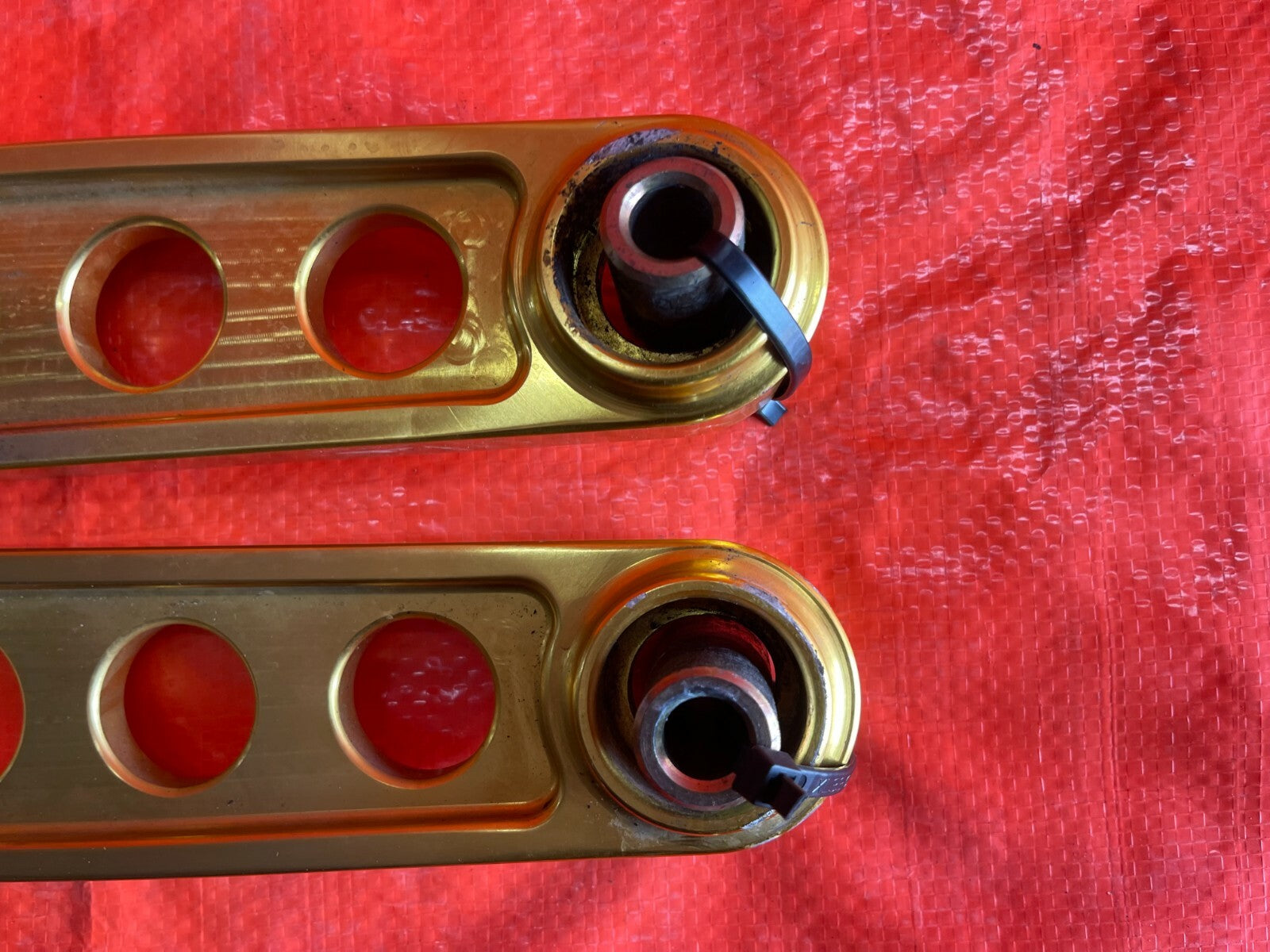 02 05 HONDA CIVIC SI EP3   SKUNK2   REAR LOWER CONTROL ARMS #68   NEEDS BUSHINGS4