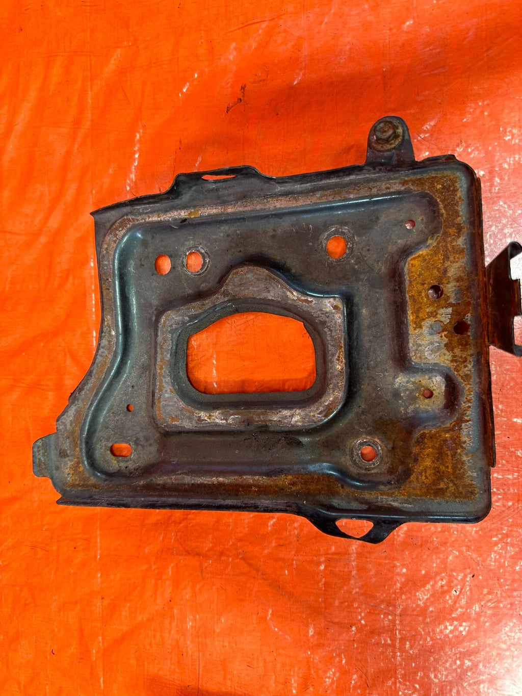 92 01 HONDA PRELUDE   BATTERY TRAY W/ MOUNTING BRACKET   OEM #2598