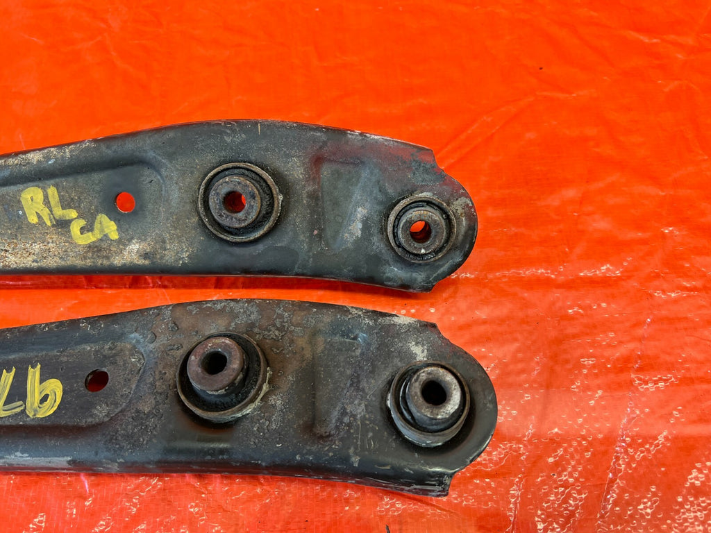96 00 HONDA CIVIC   REAR LOWER CONTROL ARM SET   LEFT & RIGHT LOWER ARMS OEM #974